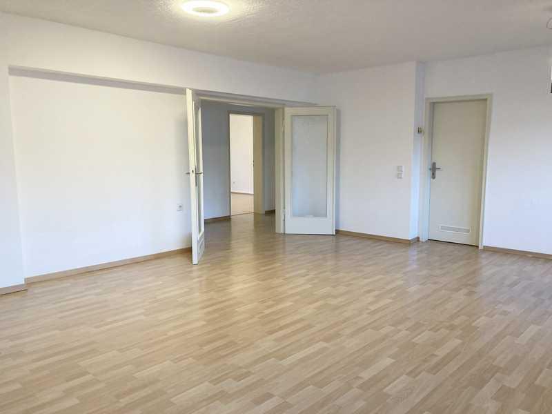 Ansprechende (3) 4-Zimmer-Wohnung mit Balkon in Ludwigshafen Ludwigshafen am Rhein