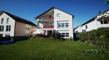 Neu-Isenburg: Top saniertes 3-Familienhaus in bevorzugter Wohnlage!
