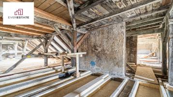 Provisionsfrei: 147 Quadratmeter großer Dachgeschossrohling mit Potential zur Traumwohnung