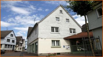 Gepflegtes Wohn- und Geschäftshaus in Innenstadtlage der Brüder-Grimm-Stadt Steinau