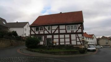 Einfamilienhaus in 34323 Malsfeld - Ortsteil mit Nebengebäude