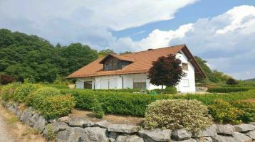 Freistehendes Zweifamilienhaus in Herborn-Burg zu verkaufen