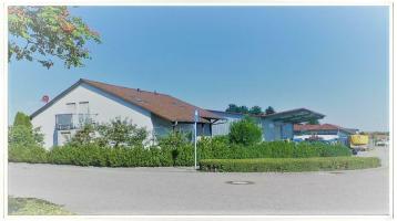 Löchgau: Einfamilienhaus oder 3 separate Wohnungen mit Stellplätzen und großer Gewerbehalle!