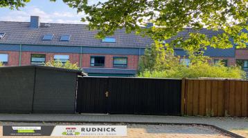 RUDNICK bietet KAUFEN-EINZIEHEN-WOHLFÜHLEN: Reihenmittelhaus mit Garage in ruhiger Lage