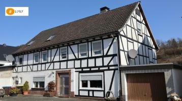 Eigentumswohnung / Doppelhaushälfte mit ebenem Grundstück in Bad Berleburg-Aue