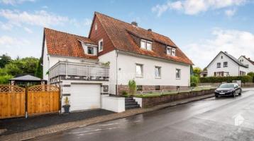 Attraktives Einfamilienhaus mit Dachterrasse, Garten in Eschershausen