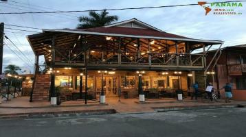 PANAMA: Gewinnbringende Gaststätte inklusive Bar in 1A Lage