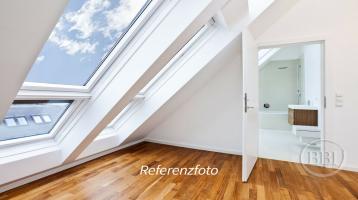 SOLE AGENT: BEAUTIFUL ATTIC APARTMENT WITH A LARGE SOUTH-WEST TERRACE AND A LIFT IN A PRIME LOCATION