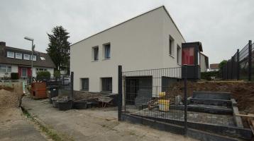 Offenbach: Einfamilienhaus mit zwei Einliegerwohnungen