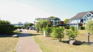 Seeblick im Ostseebad Sellin: Gepflegte 2-Zimmer-Wohnung mit 3 Balkonen und hauseigenem Bootssteg