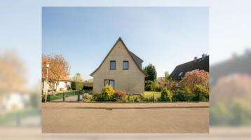 Zweifamilienhaus mit Garage in Sulingen zu verkaufen! Zwei getrennte Wohneinheiten möglich.
