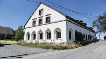 - Wohnhaus mit interessanter Architektur - 15 Km bis Altenburg -