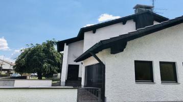 Extravagantes Einfamilienhaus mit Doppelgarage und Garten in ruhiger Lage in Großaitingen zu kaufen