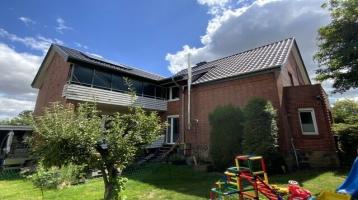 RUNDICK bietet FÜR 2: Modernisiertes Mehrgenerationenhaus in ruhiger Wohngegend von Barsinghausen