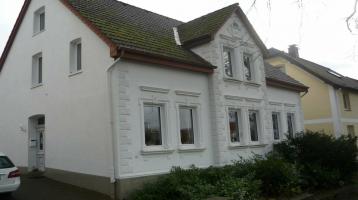 Mehrfamilienhaus + Anbau in Bad Meinberg