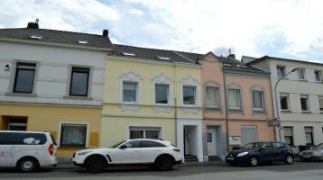 Charmantes Stadthaus und ein Nachbargrundstück mit Baugenhemigung in MG-Holt