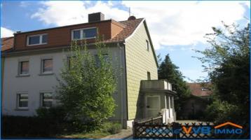 2-Familienhaus mit 2 Garagen und großem Areal in Neuweiler