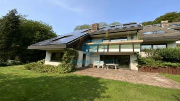 Exklusives Reihenendhaus mit Photovoltaikanlagen und 2 Garagen