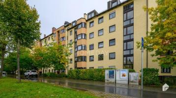 Leerstehende 2-Zimmer-Wohnung mit Balkon und Domblick in Regensburg
