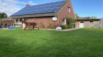 Haus mit Photovoltaikanlage, Garage und Einbauküche in ruhiger Wohnlage!