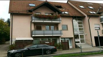 3,5 Zi.- Wohnung in zentraler Lage in Lichtenwald-Hegenlohe
