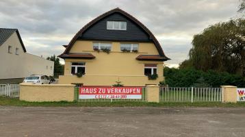 Schönes geräumiges Mehrfamilienhaus mit acht Zimmern in Schwerin