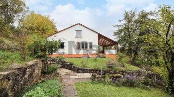 Ihr neues Zuhause: Ab sofort bezugsfreies 6-Zi.-EFH mit großer Terrasse und idyllischem Garten