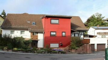 Wilhelmsfeld: Zwei Doppelhaushälften mit vielseitigen Nutzungsmöglichkeiten in gesuchter Lage