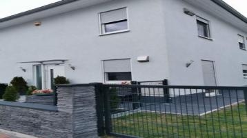 Schönes Einfamilienhaus freistehend in Dolgesheim - bei Alzey, Rheinland Pfalz
