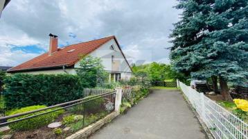 Kleines sanierungsbedürftiges Einfamilienhaus mit Nebengelass - Gera Tinz