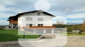 Komplett renoviertes Zweifamilienhaus in ruhiger Außenbereichslage in Hofkirchen