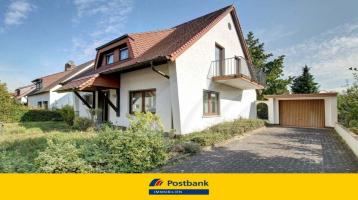 Charmantes Einfamilienhaus in bevorzugter Lage auf großem Grundstück in Friedberg - West