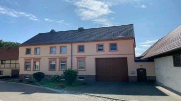 Modernisiertes Zweifamilienhaus für Pferdeliebhaber in Hemsdorf