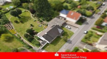 Altenkirchen, großzügiges Einfamilienhaus mit parkähnlichem Grundstück in ruhiger Toplage