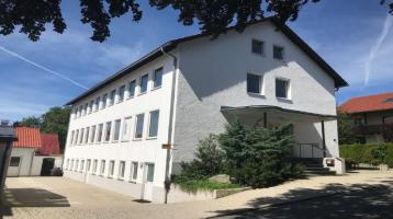 3 Wohn- bzw. Geschäftsetagen in einem Mehrfamilienhaus in Grafenau Nähe Zentrum