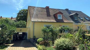 Traumhafte Doppelhaushälfte in gewachsener Wohnsiedlung in Sellerhausen-Stünz