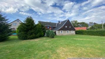 Beziehbares Einfamilienhaus in Neustadt/Sa. mit Doppelcarport und Schuppen