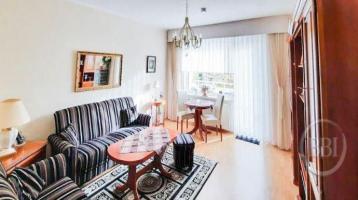 ONLY WITH US: MODERNIZED,COMPACT 3-ROOM APARTMENT WITH SOUTH FACING BALCONY IN BEAUTIFUL ZEHLENDORF