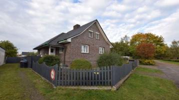 Sehr gepflegtes 4-Zimmer Einfamilienhaus mit großem teilbarem Grundstück in Obershagen / Uetze