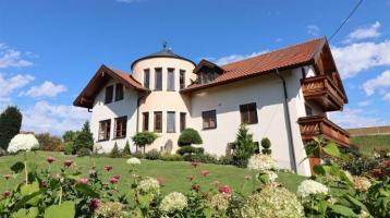 Einzigartig und vielseitig - Herrliches Zweifamilienhaus in Obertaufkirchen