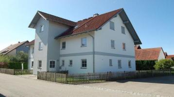 Legau/Allgäu: 2 großzügige Wohnungen mit Garten in sonniger Lage!