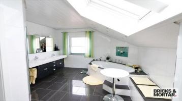 Exclusives Einfamilienhaus mit Einliegerwohnung! Aystetten! 299 m²! Dreifachgarage!