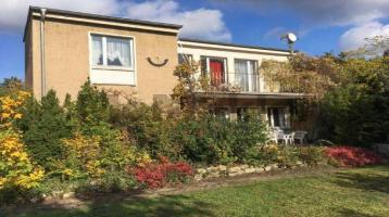 Familienglück in 1A-Lage von Halle: Großzügiges EFH mit Garten, Terrasse und Gestaltungspotenzial