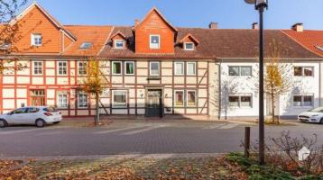 Ehemaliges, saniertes Pfarrhaus mit 2 Wohnungen, Garten und Ausbaupotenzial in Moringen