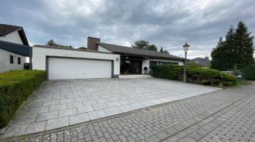 Sehr großzügiges Einfamilienhaus in ruhiger, grüner und familienfreundlicher Ortsrandlage von Bonn-Roleber