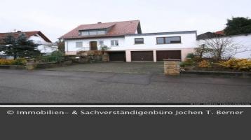 Großes 1-2 Familienhaus in Fichtenberg mit 3 Garagen
