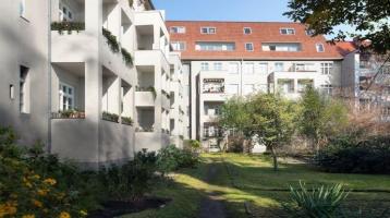 Schöne 2-Zimmer-Altbauwohnung mit Dielen und großem Balkon im Bismarckviertel - provisionsfrei!