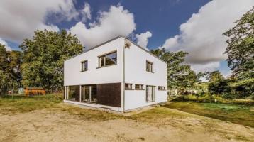 Exklusive Bauhaus-Villa - mitten in Falkensee: Innenausstattung selbst auswählen