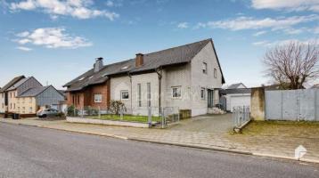 Attraktives Einfamilienhaus mit Balkon, Terrasse und Garage in Lommersum