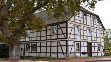 Fachwerk-Mehrfamilienhaus mit 11 Wohneinheiten in zentraler Lage von Gorleben (Wendland)